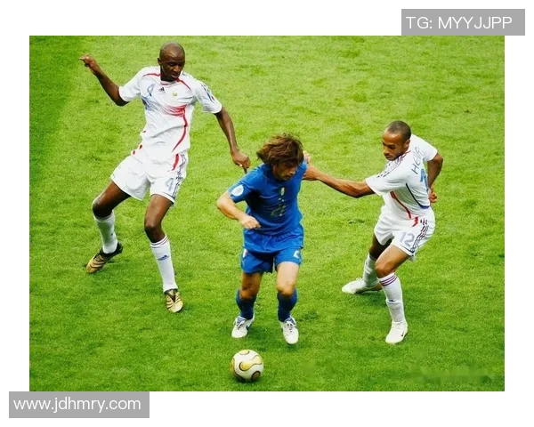 足球场上的另类魅力盘点史上最丑陋足球明星的传奇故事